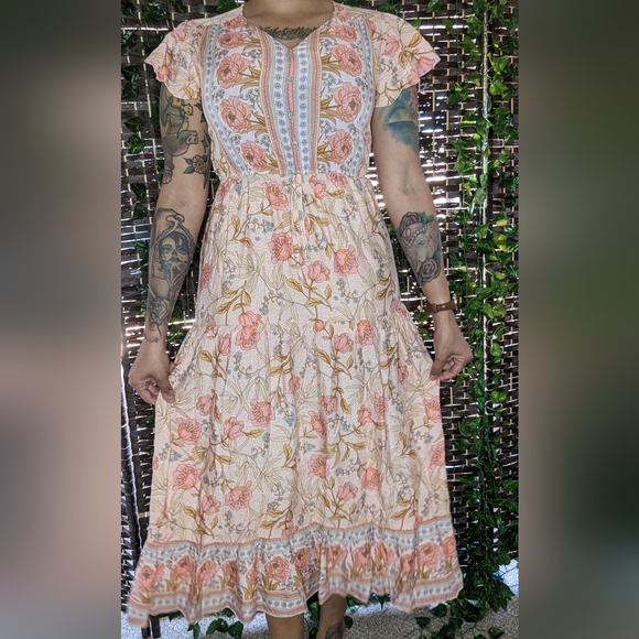 Ruffle-Edged Boho Floral Dress - Picture 3 of 11